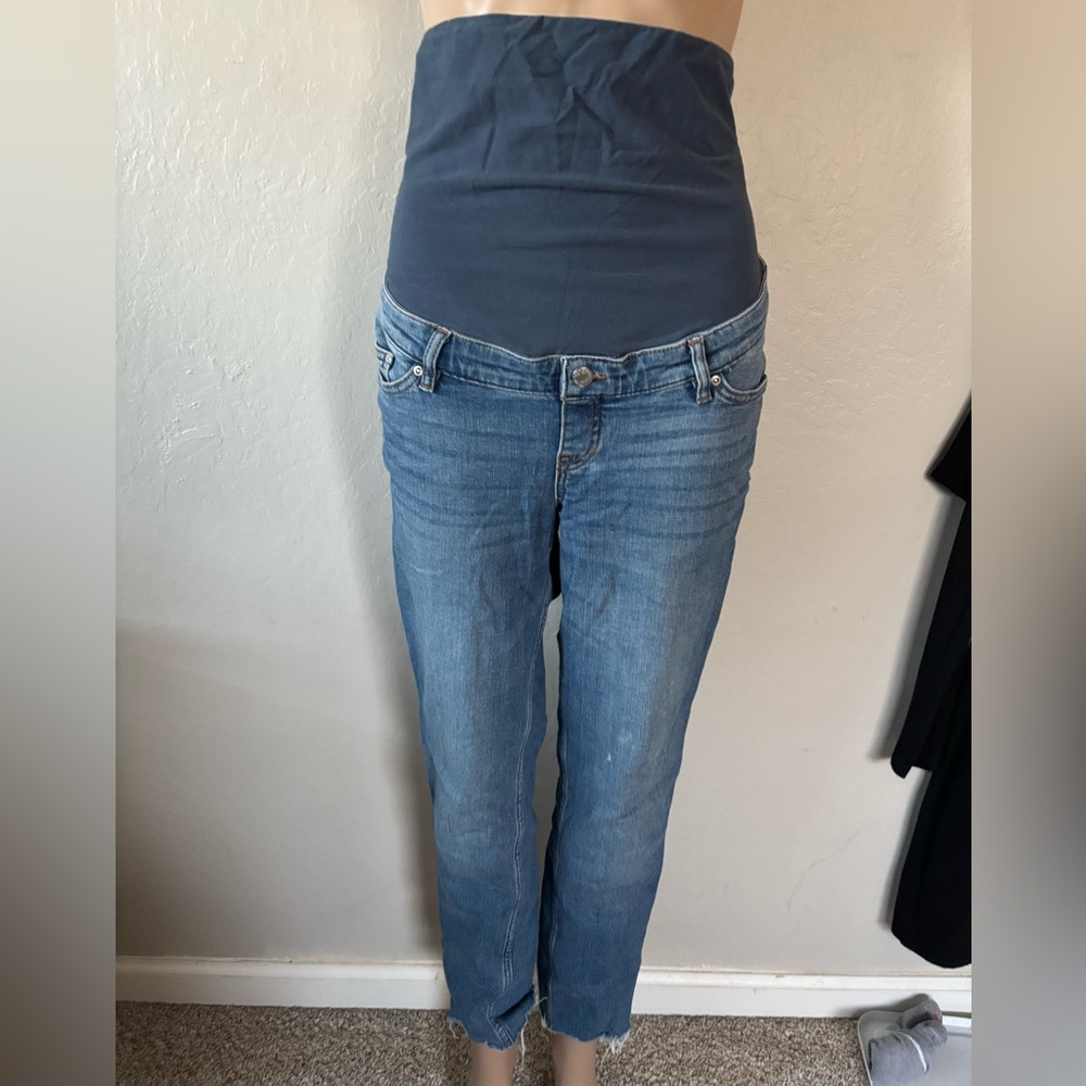H&M Maternity Raw Hem Girlfriend Fit Women's Ankle Jeans